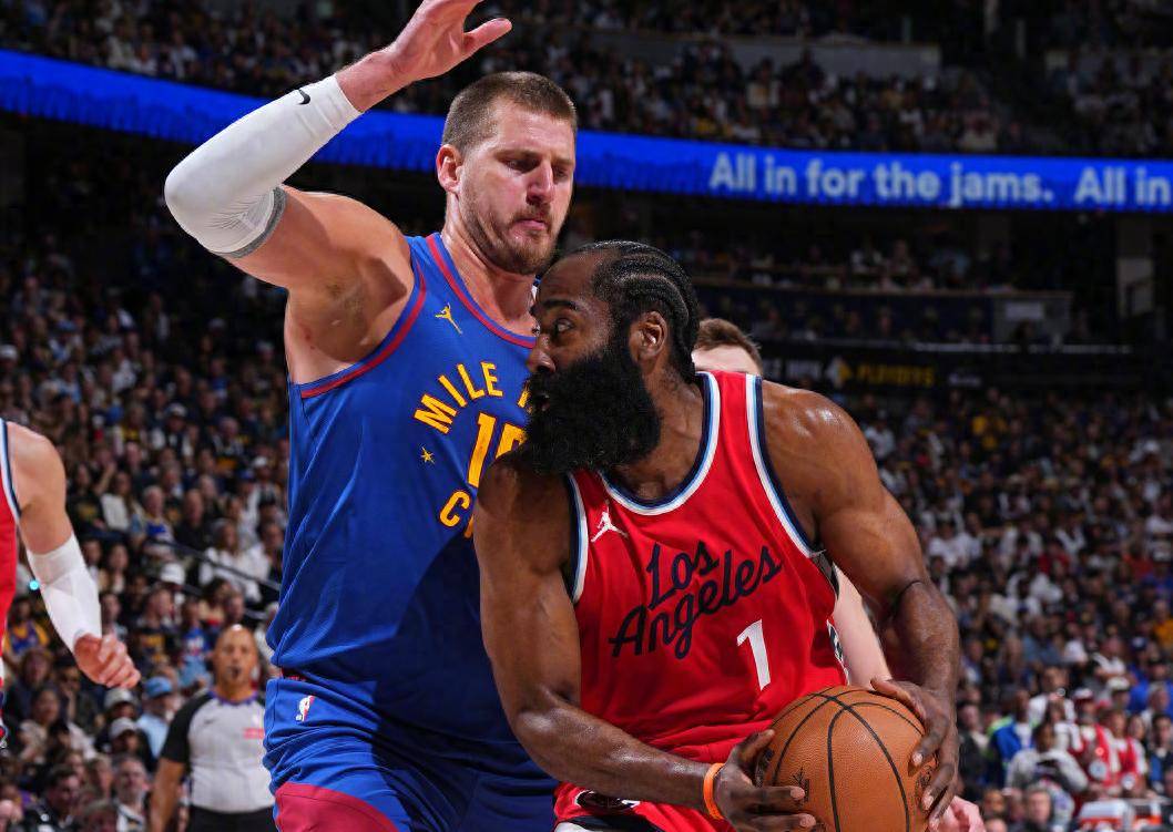 里程碑夜洛杉矶快船回应争议；NBA季后赛今晨刷纪录；质疑声仍在；赛程密集仍需轮换的简单介绍-九游网站