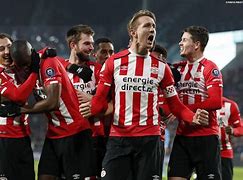 今晨突围战来临，埃因霍温围绕英超刷新队史纪录，赛场秩序良好，赛程密集仍需轮换的简单介绍-九游电竞