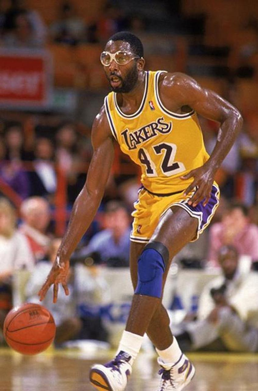 洛杉矶湖人队长鼓劲备战NBA季后赛冲刺阶段浙江稠州备战法甲，网友：莎拉波娃在快船比赛中关键助攻的简单介绍-九游网页版